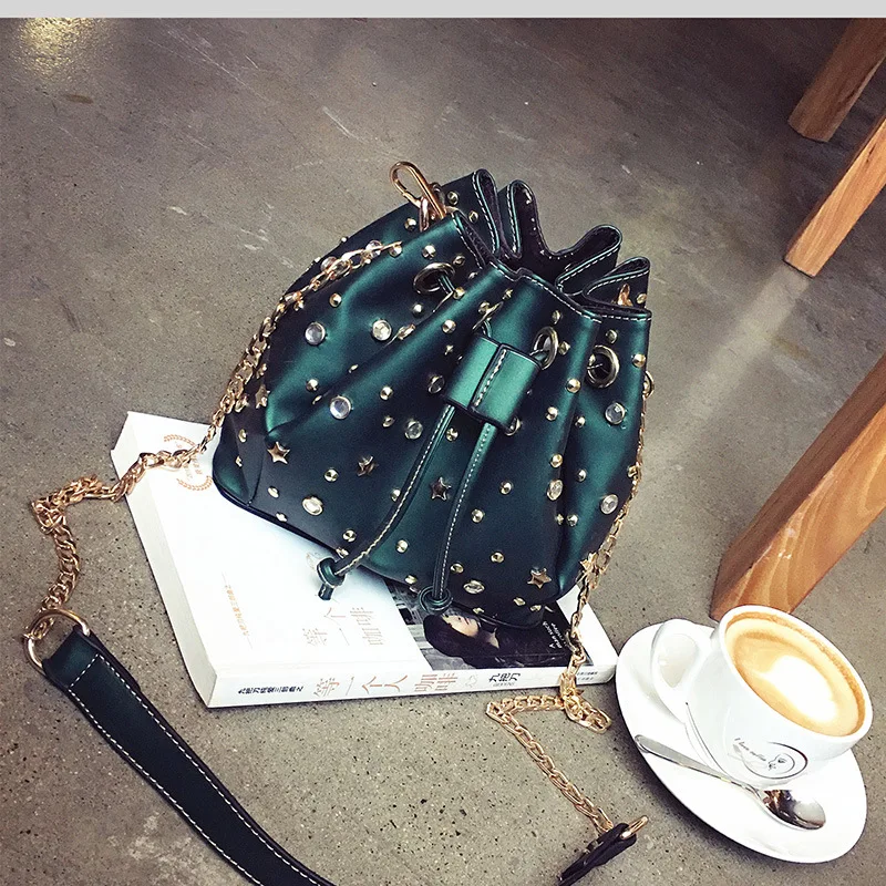 Новые модные Универсальные ведро сумка заклепки яркий Бангалор PU Сумка HY-716 |