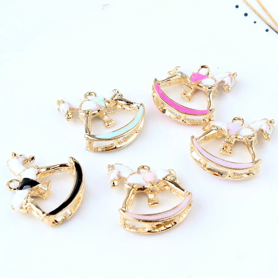 

Oil Drop Charms 50pcs/lot Beautiful Horse Gold color Metal Enamel Folating Pendant Carousel Charms for DIY Bracelet Necklace