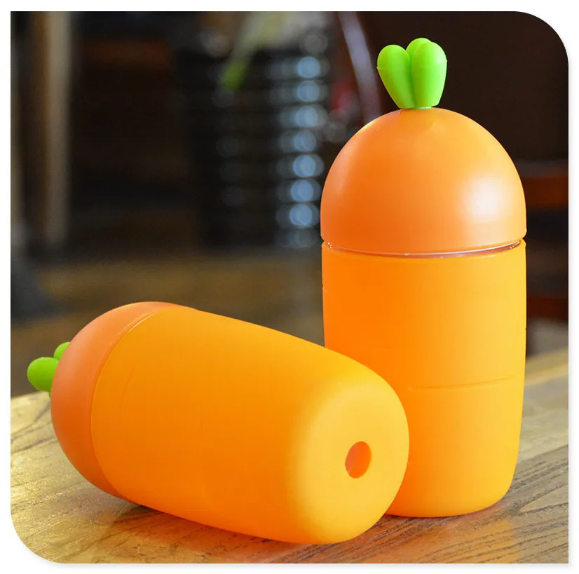 Прекрасный мультфильм кролик и CarrotWater Стекло стакан кремния с вакуумной
