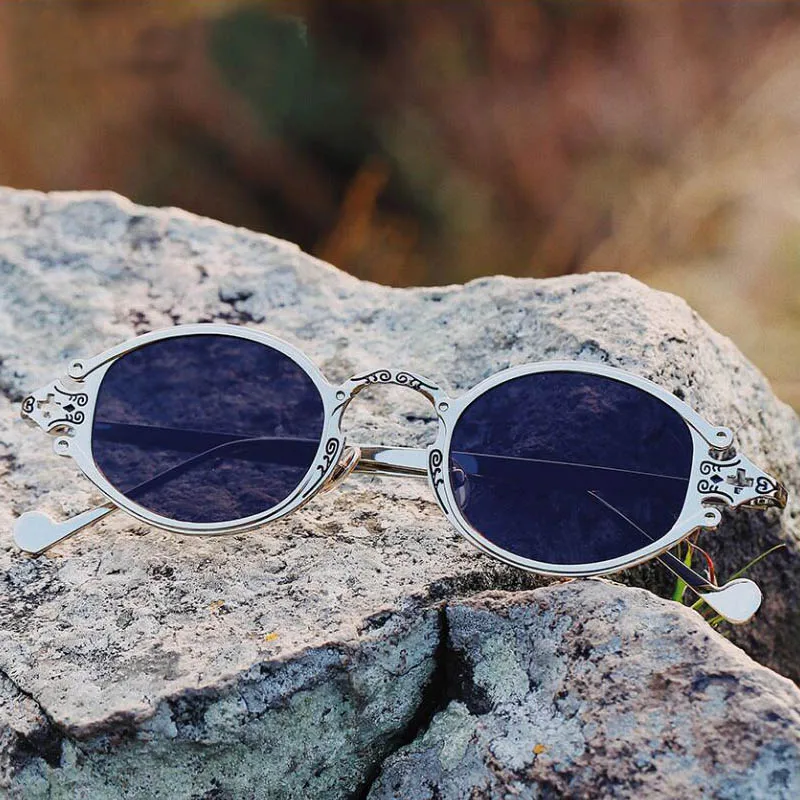 

ZUCZUG Brand Design Vintage Steampunk Sunglasses Men Gothic Oval Carved Sunglasses Women Small Frame Glasses UV400 Oculos De Sol