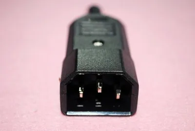 Высококачественная Черная 3 контактная штепсельная вилка IEC 320 C C14 регулируемая
