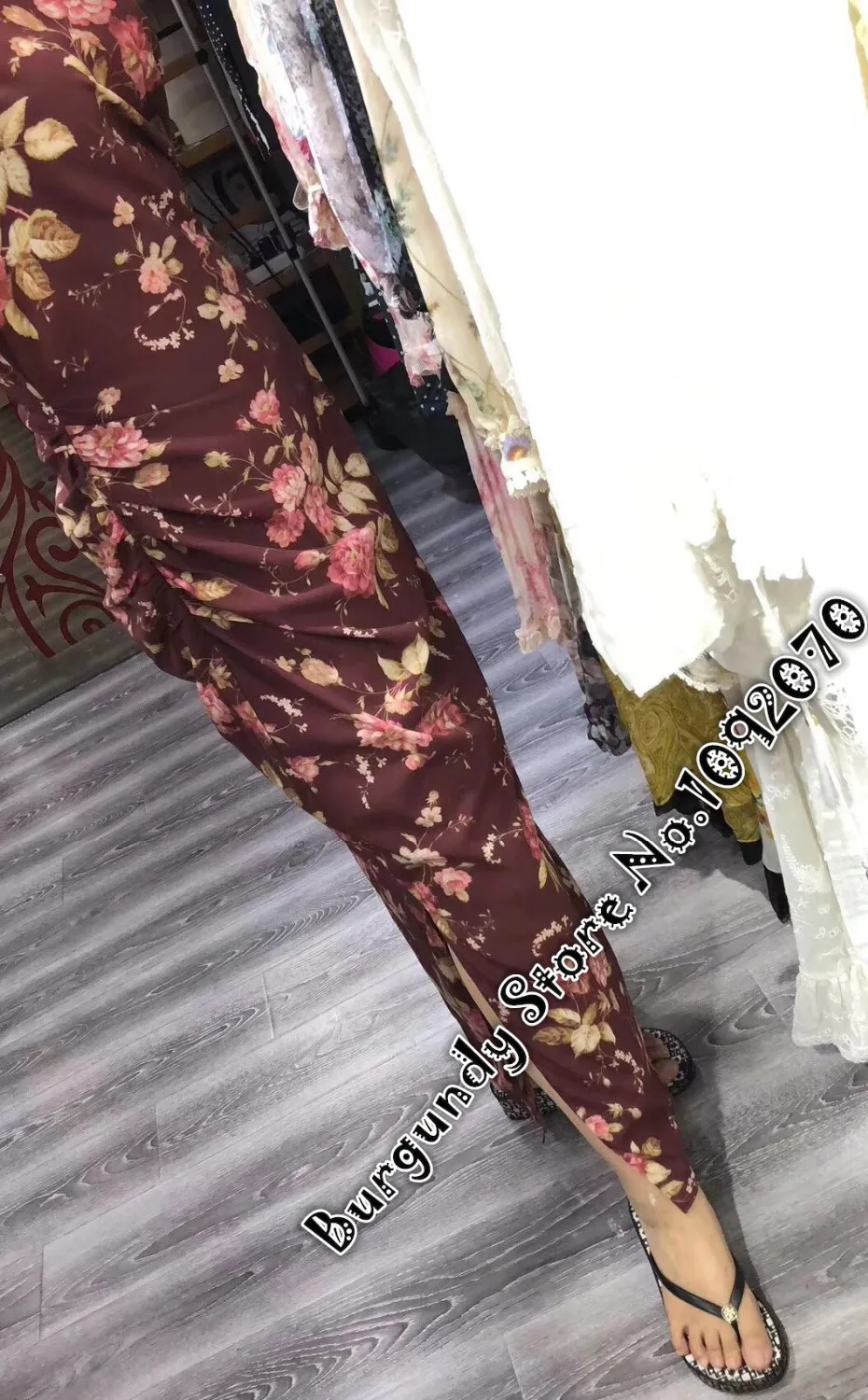 Женское платье в винтажном стиле шелковое сепиа-тонированное с цветочным