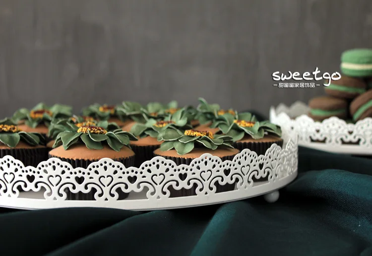 3 size White metal iron cake stand tray fruit plate pastry egg tarts Candy wedding decoration Par | Дом и сад