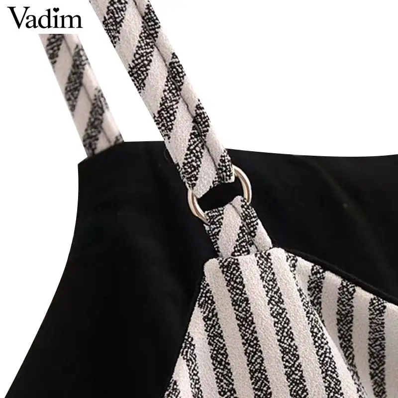 Женское мини платье Vadim базовое летнее в полоску без рукавов с регулируемыми