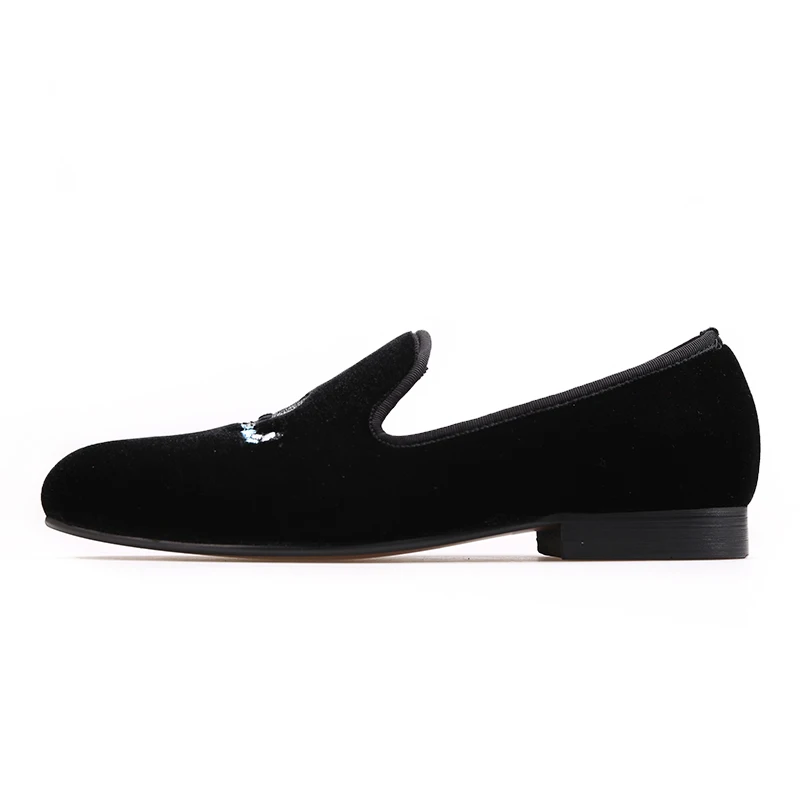 Мужские бархатные шлепанцы Piergitar черные мокасины ручной работы с вышитым черепом