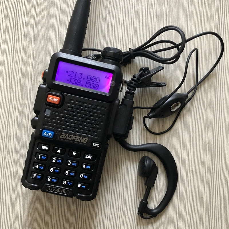 Baofeng UV5R 3-полосный иди и болтай walkie talkie “иди и 136-174 МГц 200-259,9 МГц 400-520 МГц новая портативная радиоустановка baofeng UV-5RIII