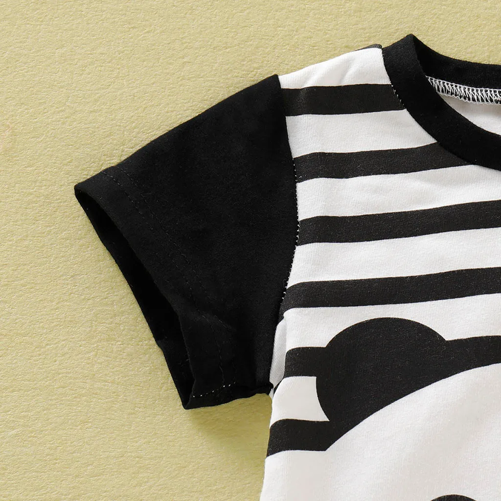 Комбинезон в полоску с короткими рукавами и рисунком панды для маленьких