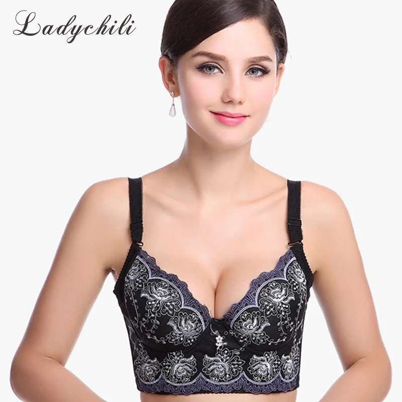 Большой Размеры чашечка BC с класса люкс вышивкой и аппликацией в виде цветка