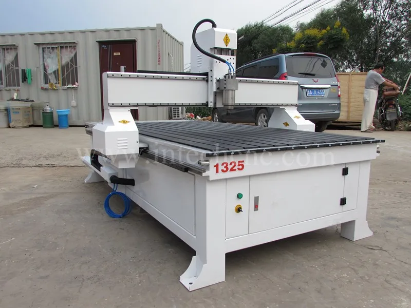 Дерево фрезерный станок с чпу цены / дерево дизайн cnc китай машина 1325A2 1224 |