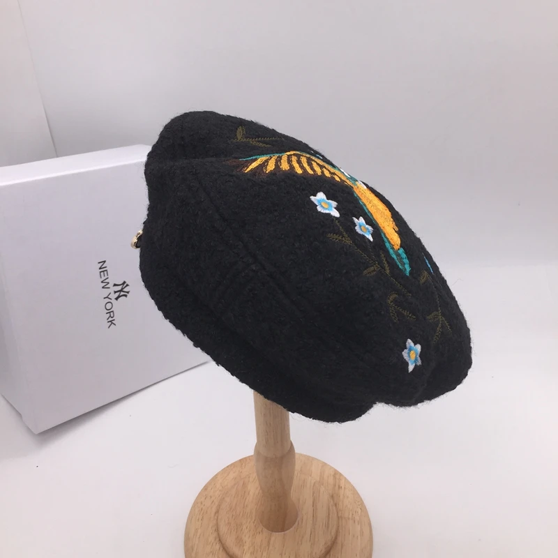 Новые зимние хан издание Вышивка Ткань чтобы сохранить теплая шапка женская