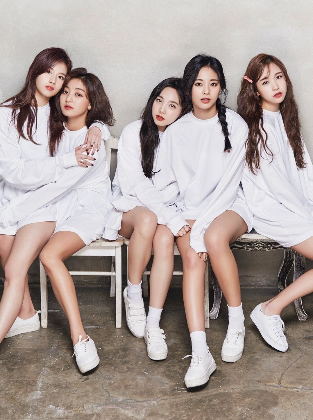 Kpop дважды Белый Свободный дикий свитшот с круглым вырезом для женщин Корейский ленивый ветер средней длины раздел толстовки Женская одежда Harajuku
