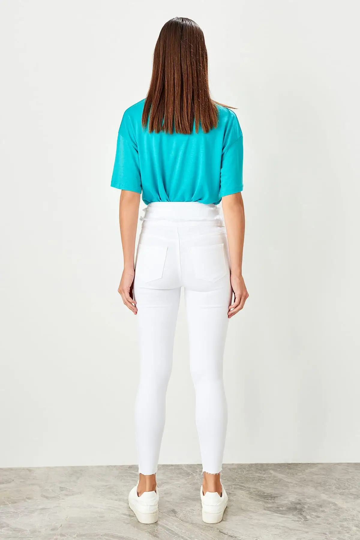 Trendyol White Waist Tassel Detail Super High Waist Skinny Jeans TCLSS19LR0018