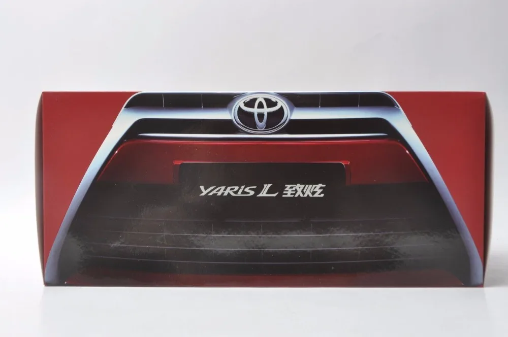 1:18 литья под давлением модель для Toyota Yaris L серебряный сплав игрушечный автомобиль миниатюрная Коллекция подарков