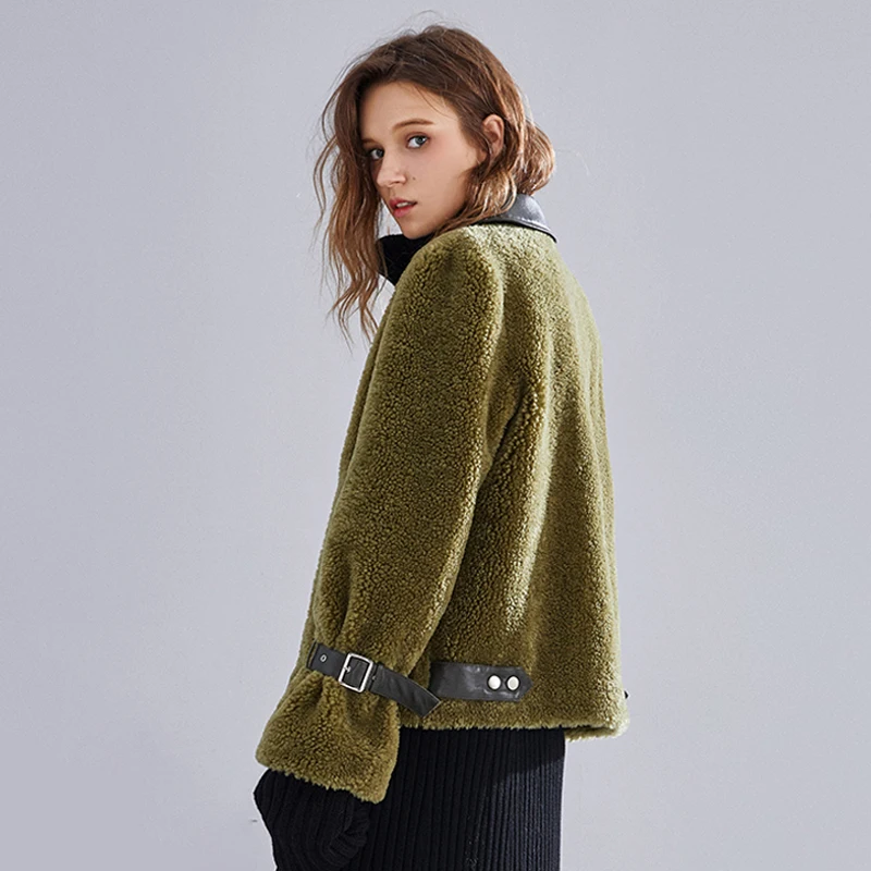 AYUNSUE Korean Style Real Fur Coat Female Flare Sleeve Lamb Wool Sheep Shearing Coats Short Women's Winter Jacket V18F33105 | Женская