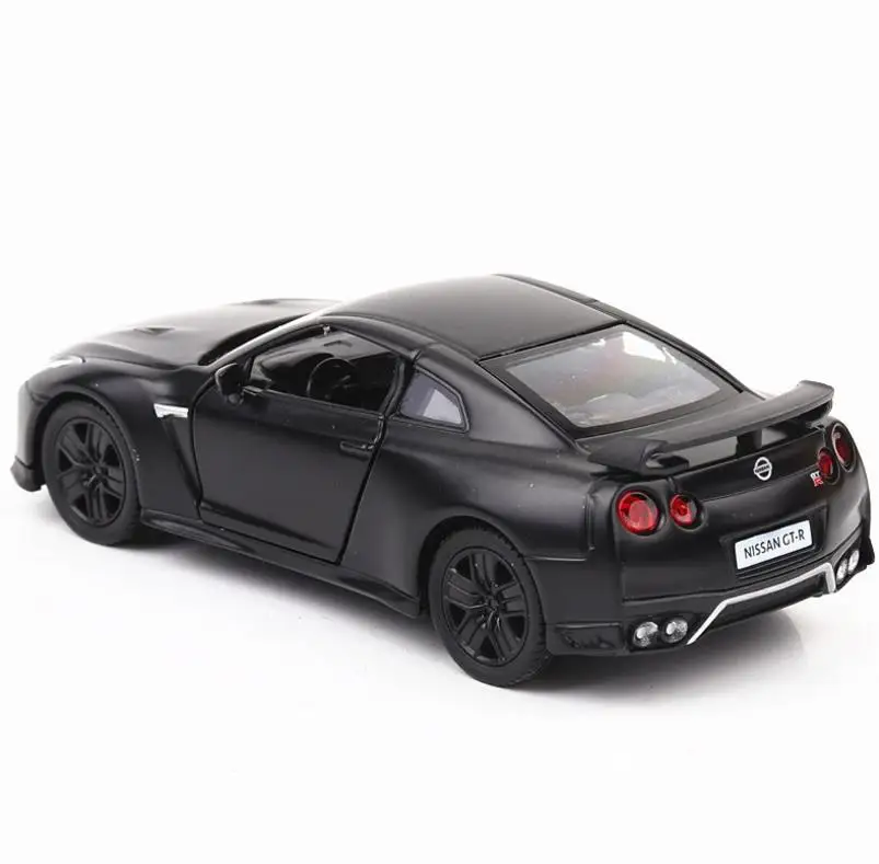 1:36 черная модель спортивного автомобиля GTR игрушечная игрушка из сплава с