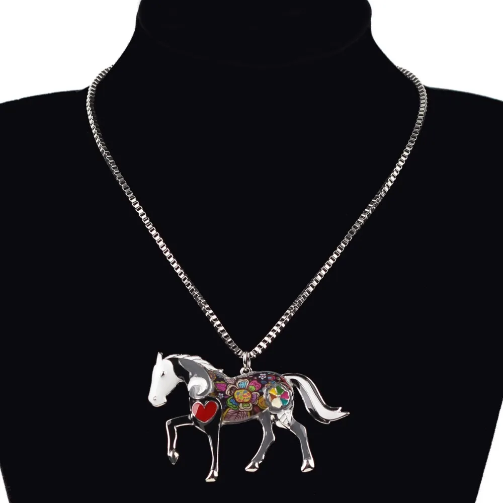 Массивное эмалированное металлическое ожерелье WEVENI в виде лошади подвески