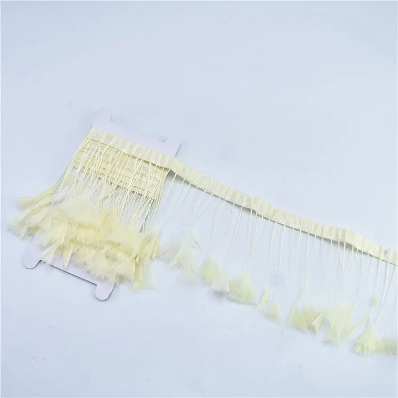 Off White Новые кожаные розовые гусиные перья отделка рукоделие перья 2 метра перья для самостоятельного изготовления ювелирных изделий перья фазана для рукоделия - Цвет: Off White