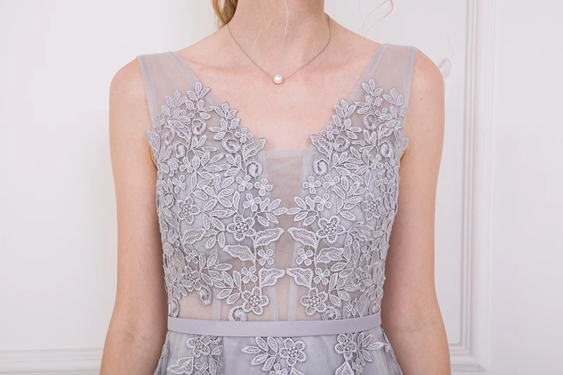 Платье подружки невесты без рукавов с вышивкой длинное Стильное трикотажное