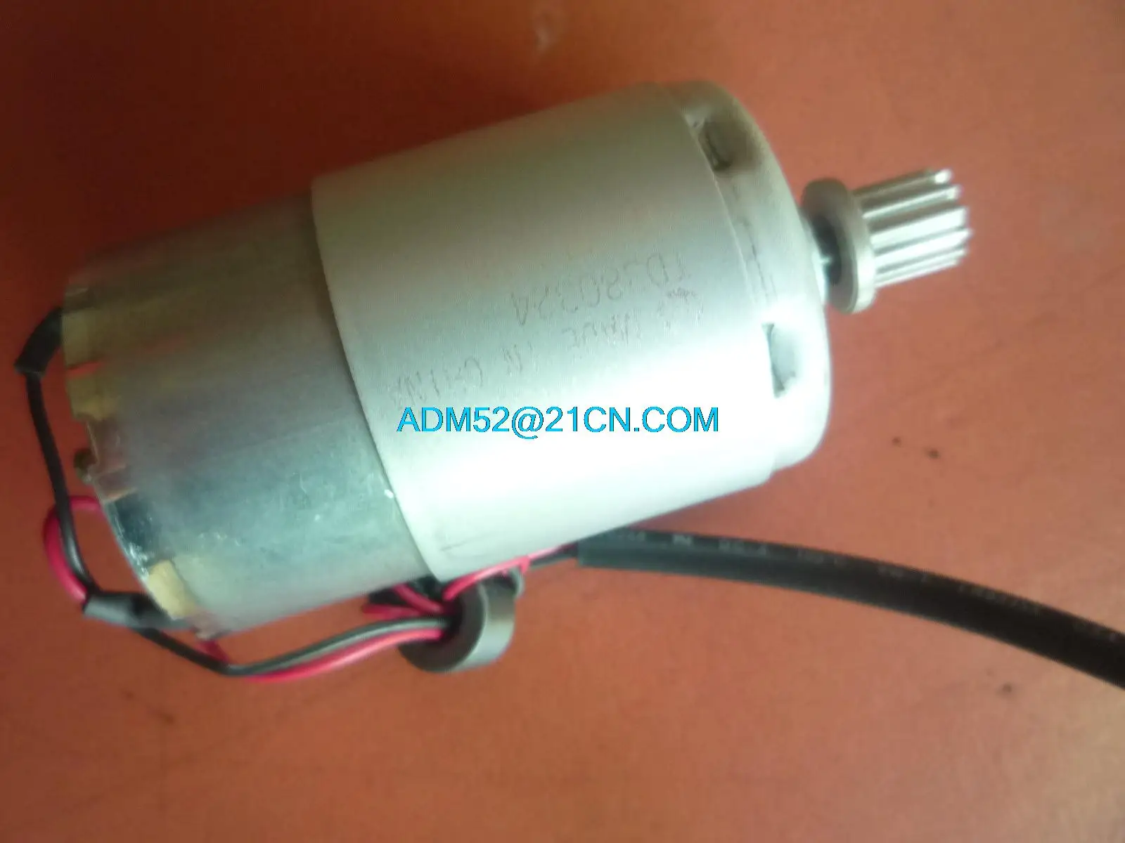 Оригинальный новый двигатель PF каретки двигателя для Epson R1400 1400 R1390 1390 T1100 T1110 L1300