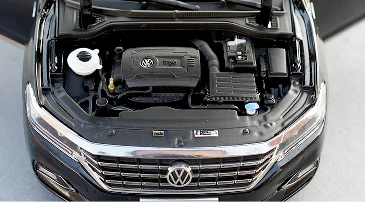 Высокое качество 1:18 новая модель PASSAT из цинкового сплава, высококачественная металлическая коллекция и Подарочная модель автомобиля
