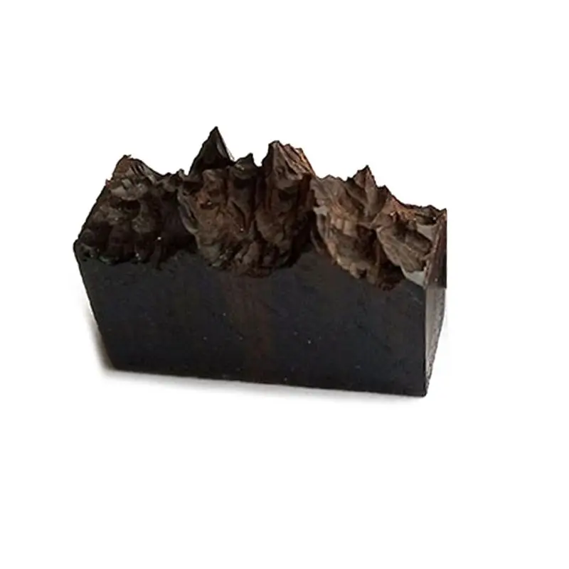 Изготовление ожерелий с подвесками из натурального сандалового дерева