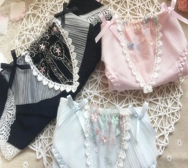 Новое поступление M L XL принцесса милые Лолита каваи хлопок аппликация вышивка сексуальные трусики Нижнее белье Короткие стринги WP397