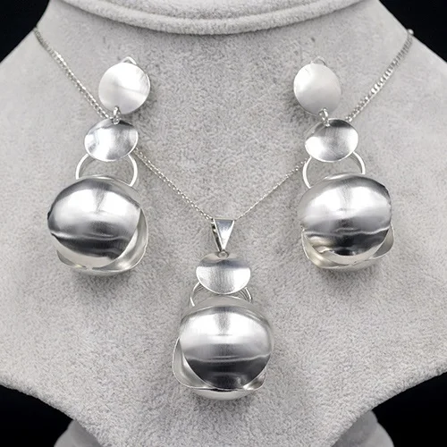 Earrings Necklace Солнечный ювелирные изделия Модные украшения Для женщин комплекты ювелирных изделий колье серьги кулон полый шар для вечерние свадебные туфли для повседневной носки в подарок - Окраска металла: Earrings Necklace
