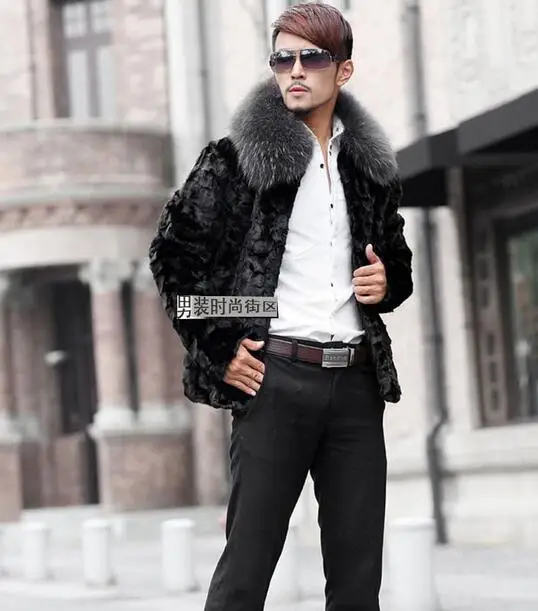 Черная теплая короткая шуба из искусственного меха норки с воротником стойкой