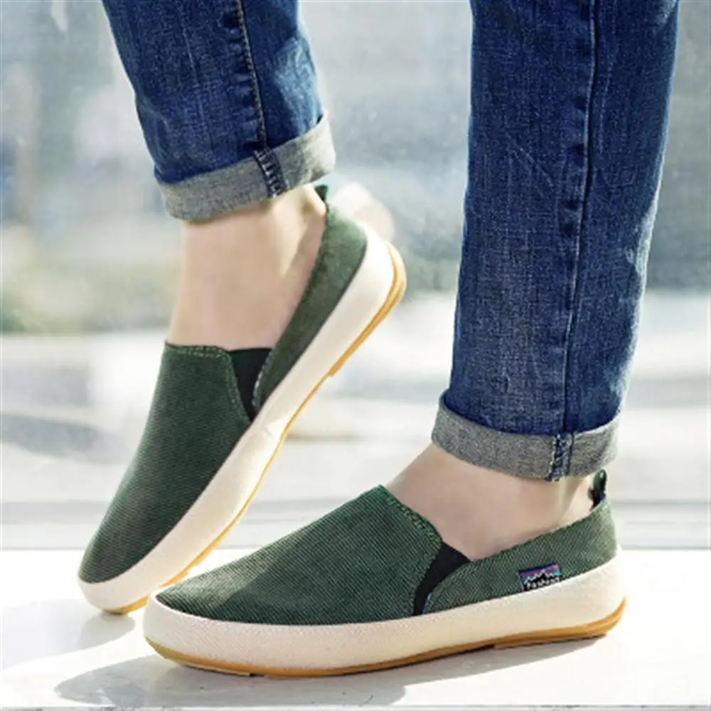 2018 New men casual shoes man spring autumn Loafers England Fashion Zapato Breathable Slip on flats |