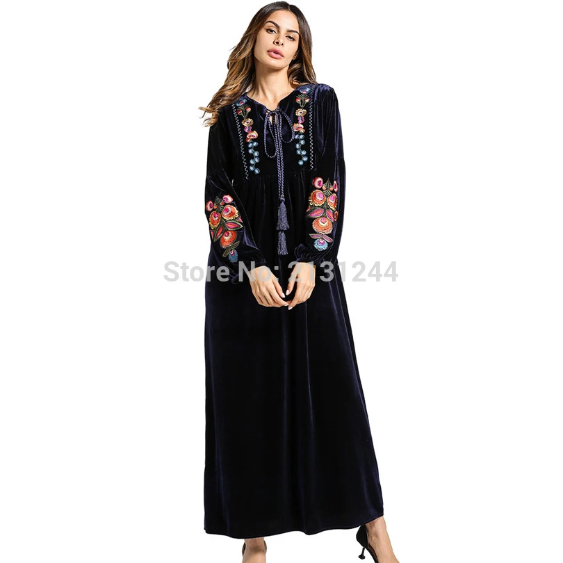 Мусульманское женское платье с длинным рукавом вельветовое вышивкой в Дубае