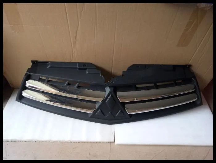 

Решетка для переднего бампера Qirun для Mitsubishi L200 2005-2007