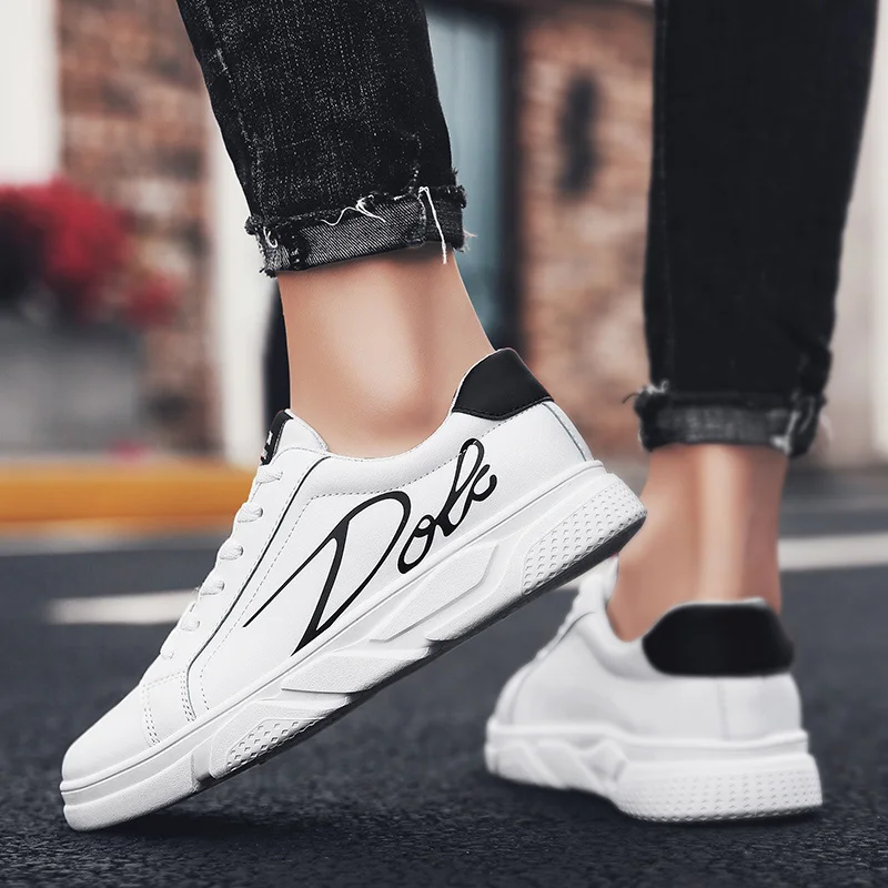 

Summer Autumn Men Comfort Breathable Skateboarding Shoes Low-top Trainers Classic Outdoor Sneakers Sports gold Walking Shoes