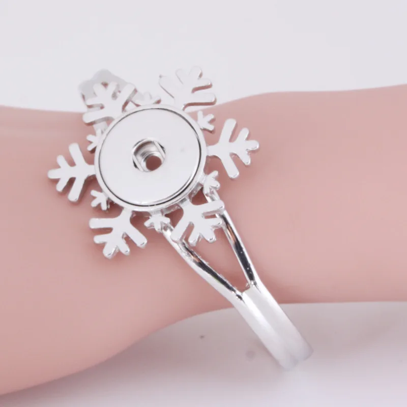 

Luwellever Snowflake 069 Flowers Interchangeable Bracelet&Bangles 18mm snap button Charms Metal Bracelets For Women Gift