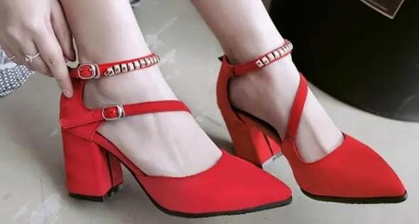 Zapatos Mujer Дамская обувь на высоком не сужающемся книзу массивном каблуке женские