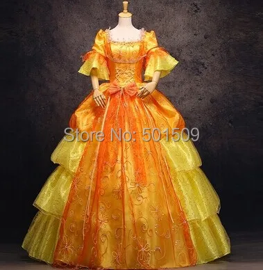 Роскошное платье серебристо серого/золотистого цвета в средневековом стиле