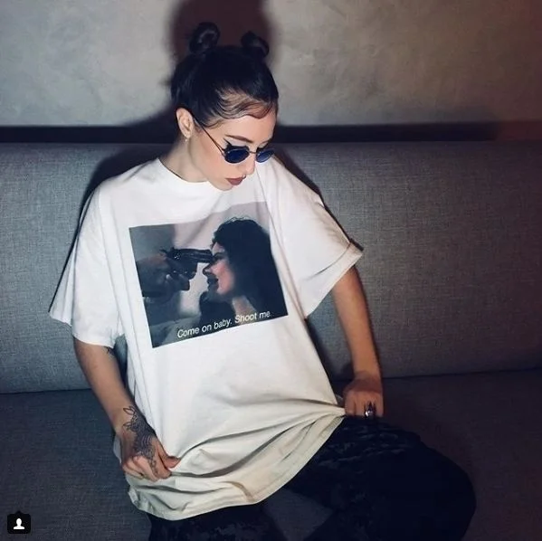 Забавная женская футболка kuakuayu HJN с надписью Come on Baby Shoot Me Модные Винтажные