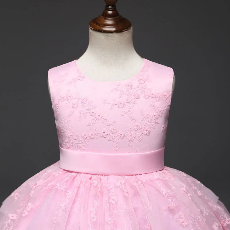 Женское шифоновое платье с цветочным принтом круглым вырезом без рукавов |