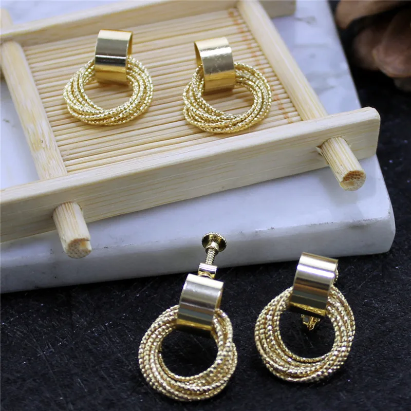 XQ розовый золотистый цвет Круглый ажурный белый капли воды цветок ушной крючок