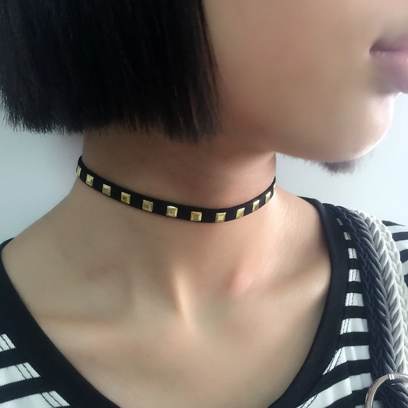 Женский кожаный ошейник с заклепками DANZE черный готический из цинкового