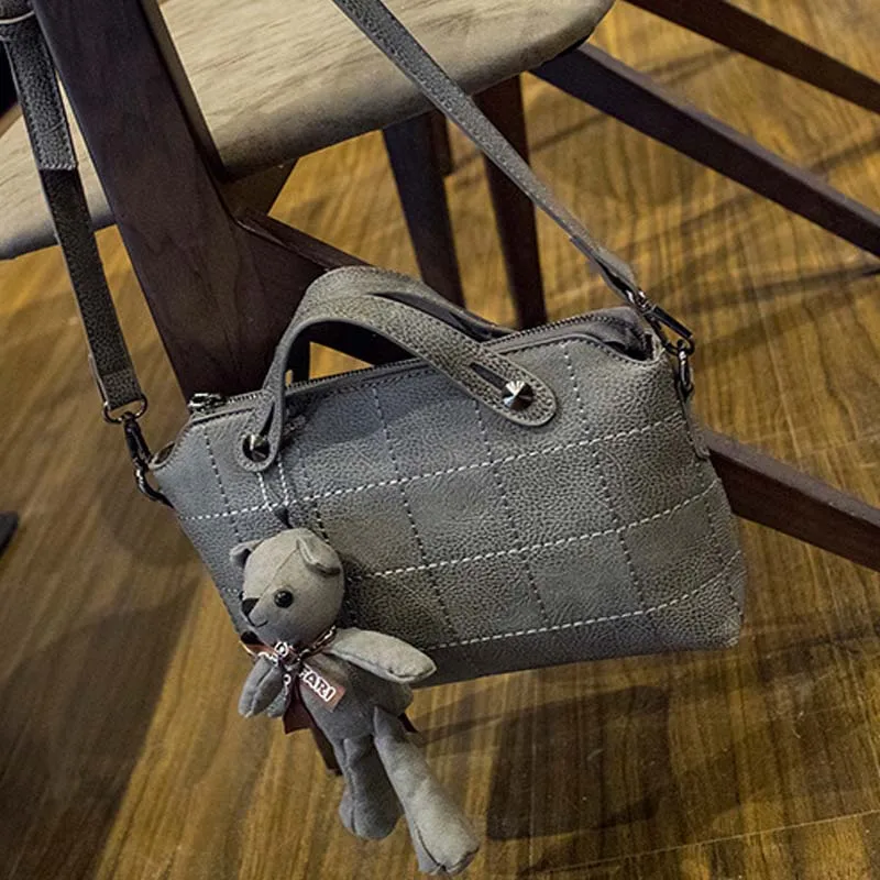

New Vintage Female Shoulder Bag Fashion Grid Package Bear Decor Korean Version Handbag Shoulder Messenger Women Tote Bag