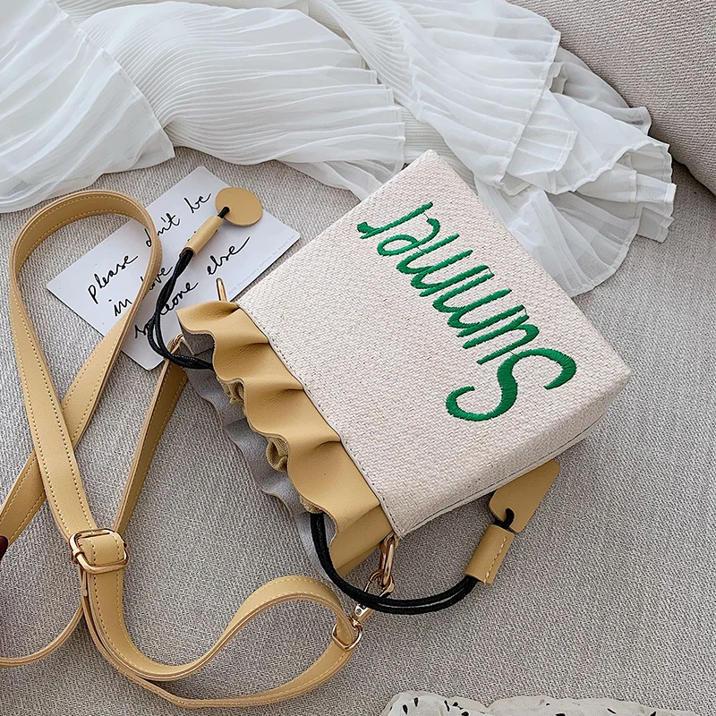 

Handmade Women Crossbody Bag Summer Straw Rope Knitted Beach Bag Vintage Retro Ruffles Bucket Shoulder Bag Ladies Cute Tote Bag