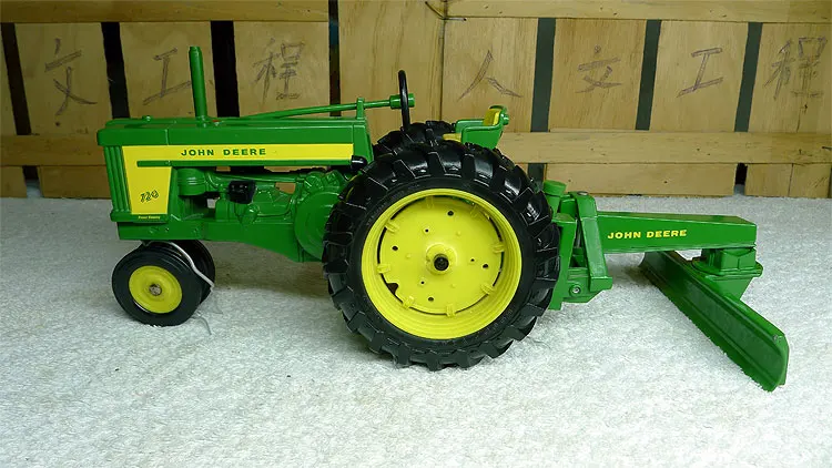 Knl хобби J Deere 720 тягач с снег лопатой металлический модель грузовика Игрушечные лошадки ERTL 1:16