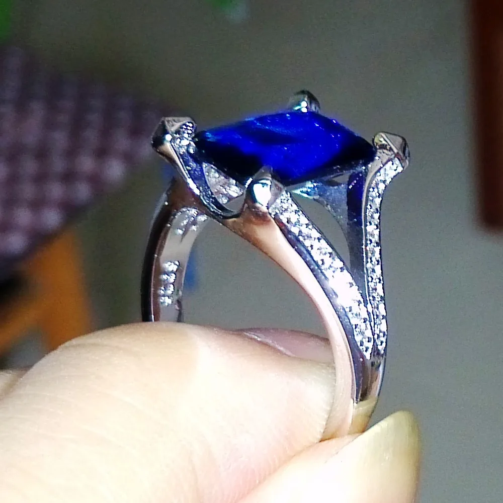 Мужское Винтажное кольцо из серебра 925 пробы с фианитом