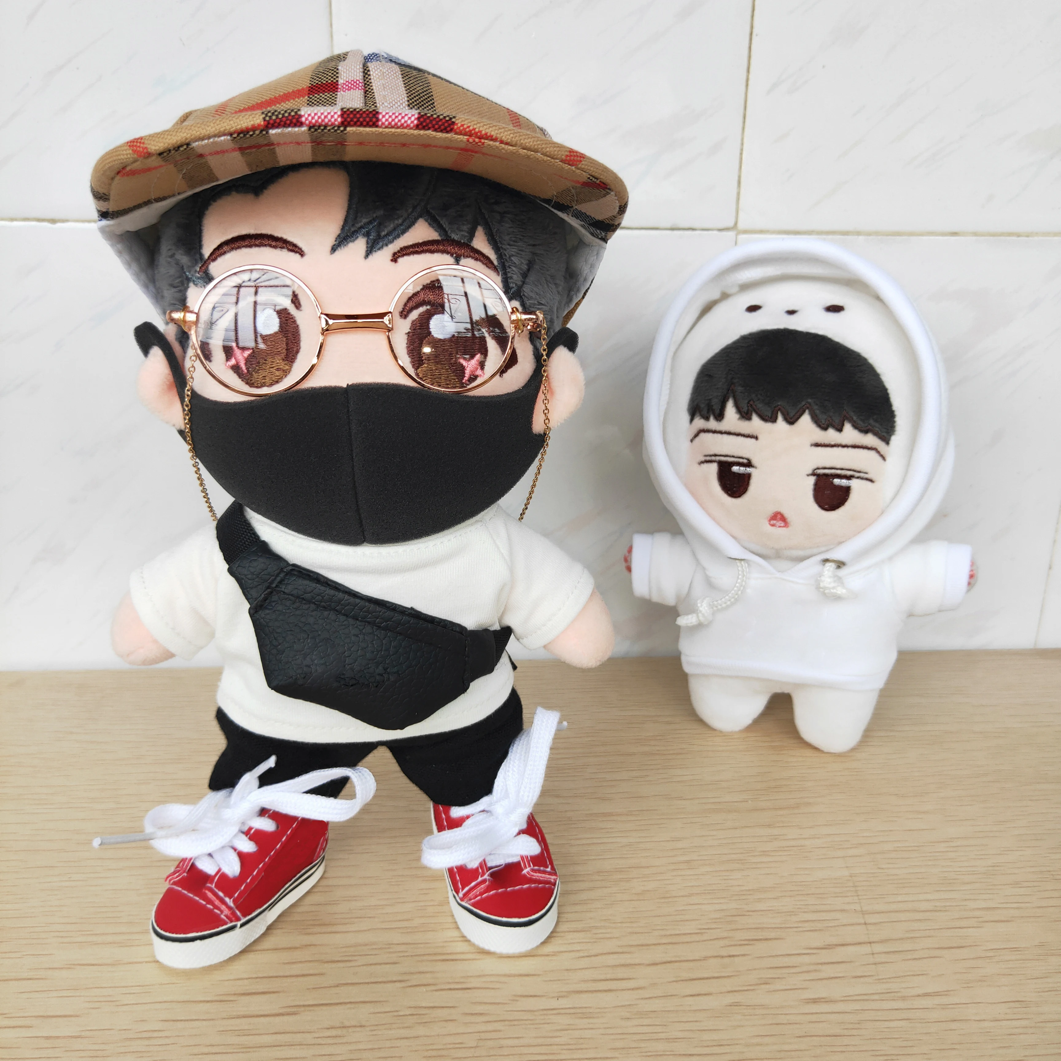 

15-20cm doll use doll baseball hat glasses with chain tshirt sports shoes bag