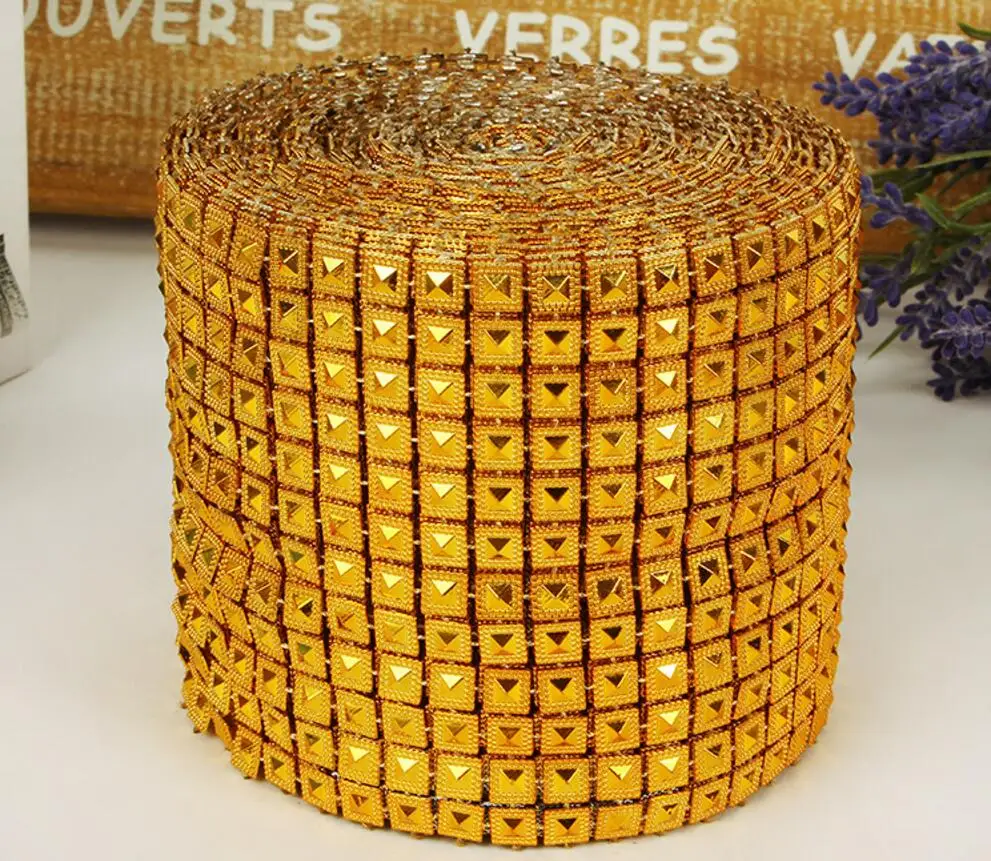 Золотые пирамидальные шпильки 10 ярдов 12 рядов Сгибаемая сетчатая обертка рулон