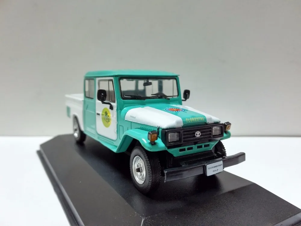 I XO 1:43 TOYO TA Bandeirante игрушки из металлического сплава для детей детские модель