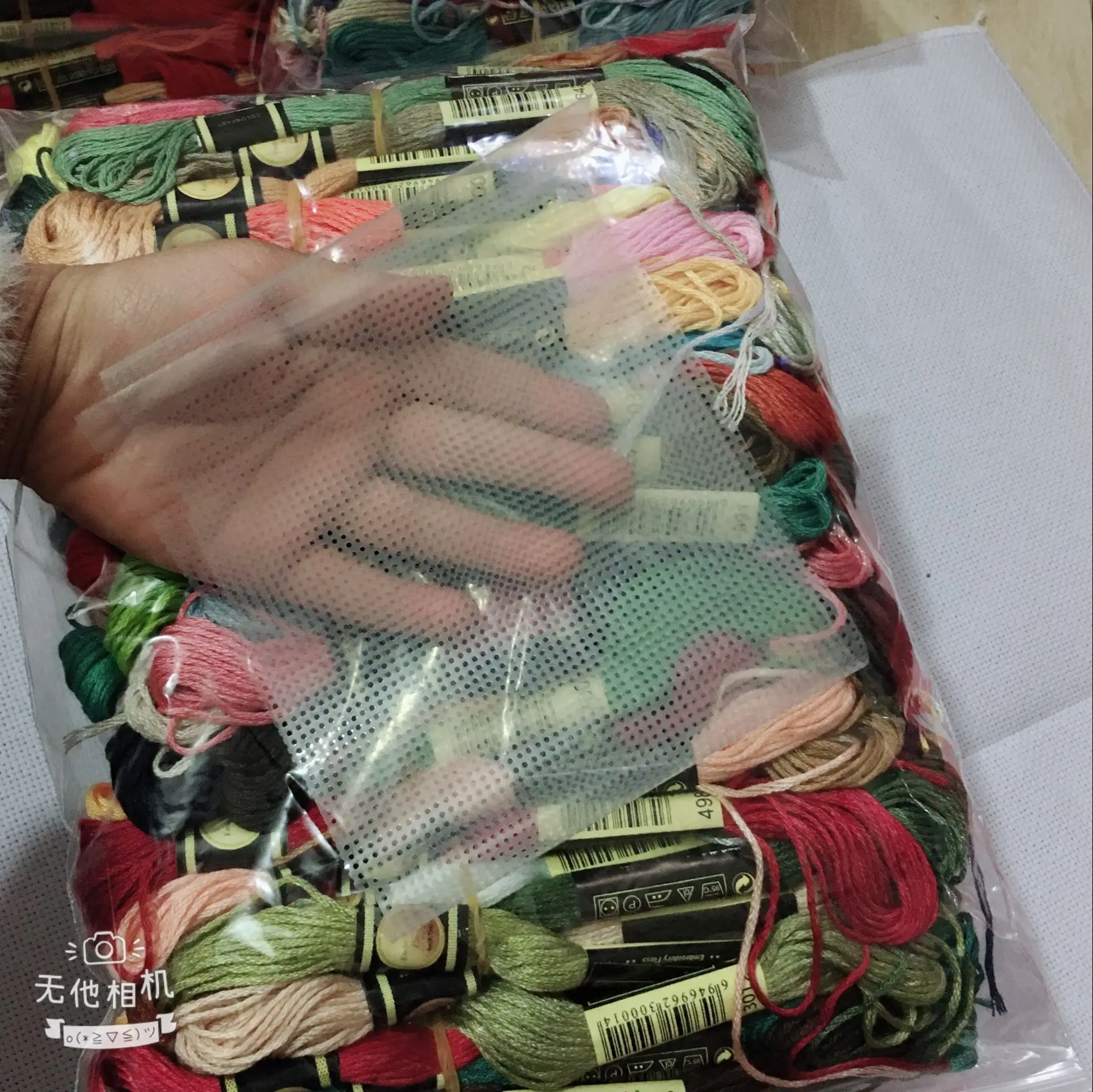 

oneroom 6th 447 Colors Available Embroidery / Cross Stitch Floss Yarn Thread Mix Colors Or Choose Your needed colors