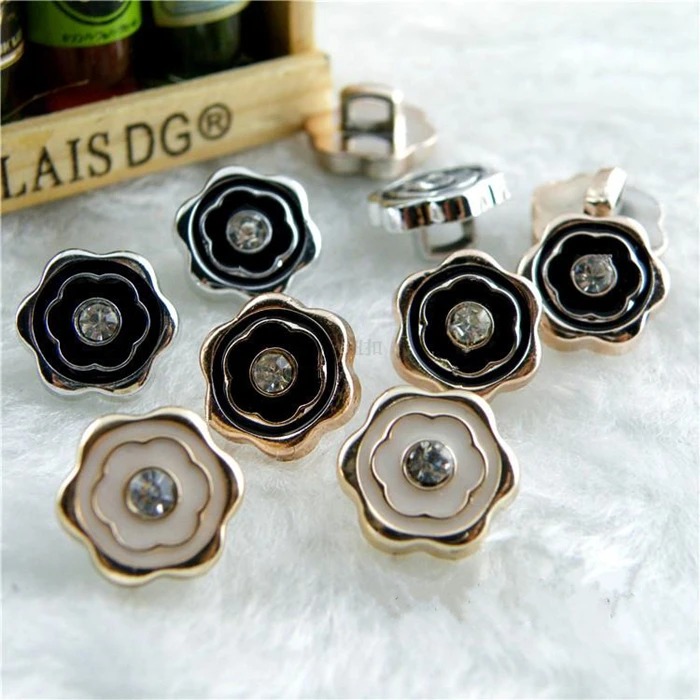 Рекомендуемые декоративные стразы для рукоделия металлические пуговицы с