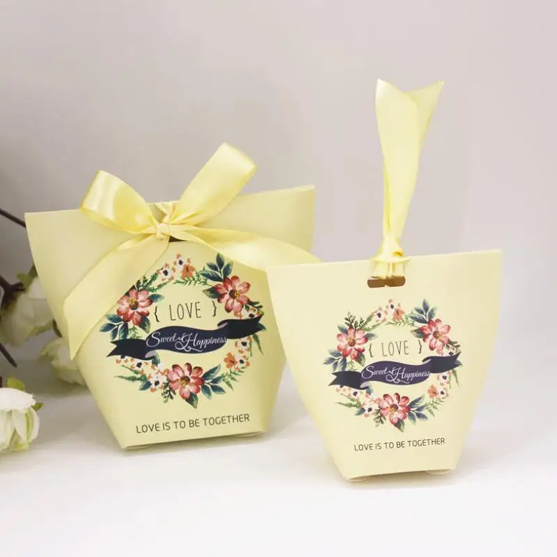 

50pcs Thank You Gift Bag Valentine's Day Wedding Party Gift Candy Box Creative Small Paper Bag Wedding Favors and Gifts Box