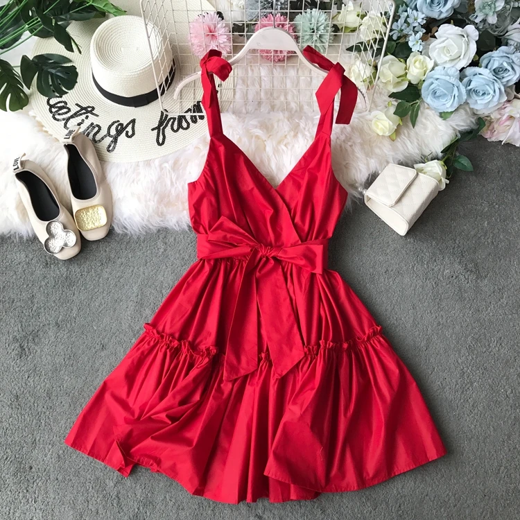 Женское короткое платье с v-образным вырезом ALPHALMODA трапециевидной формы без